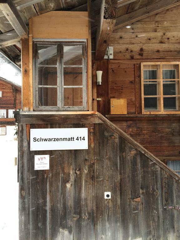 400-Year-Old Vintage Swiss Chalet Hostal Boltigen Exterior foto